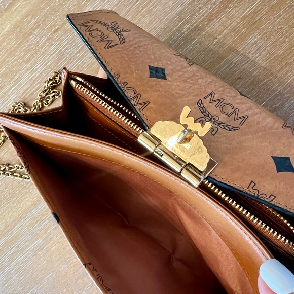 MCM | Tracy Wallet on Chain in Visetos - Picture 9 of 15